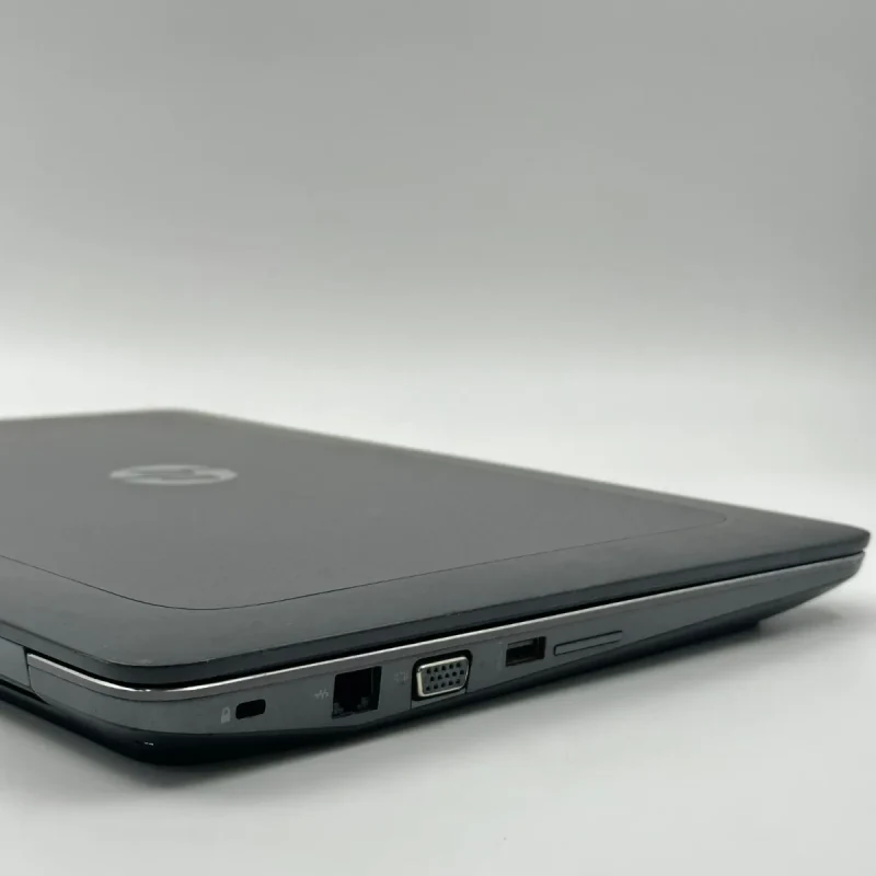 54. HP ZBook 15 G3 - i7 6820HQ/16GB/256GB/M2000 4GB